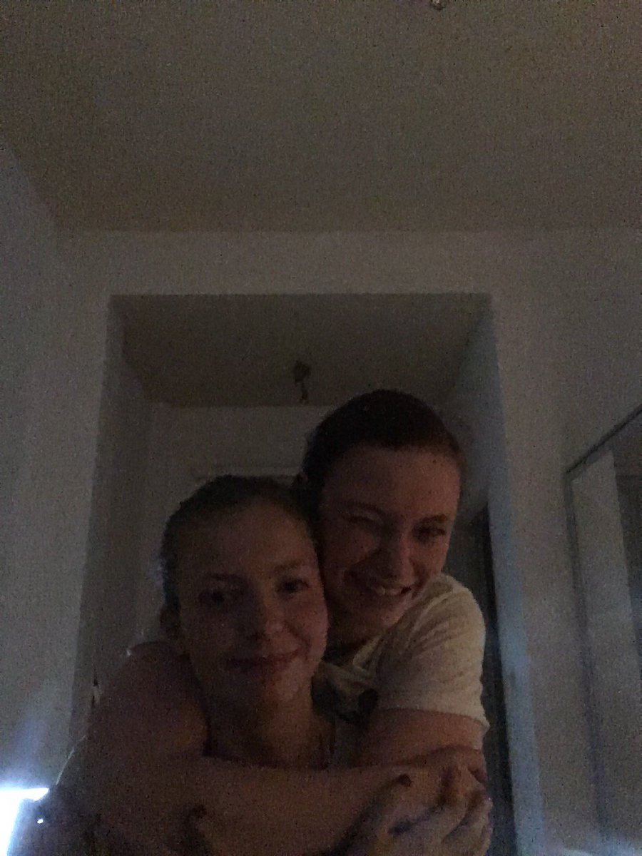 DaisyVD_'s tweet photo. Have a great time with @Jeske_Bam https://t.co/kvijMnRKxg