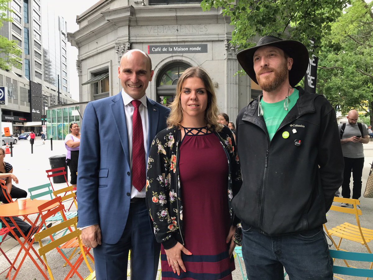 missionOBM's tweet image. Nous étions au @caferoundhouse aujourd’hui avec @jyduclos pour entendre le plan du gouvernement canadien pour réduire l’itinérance de 50% sur les 10 prochaines années. #vaincrelitinérance #solutionsdurables