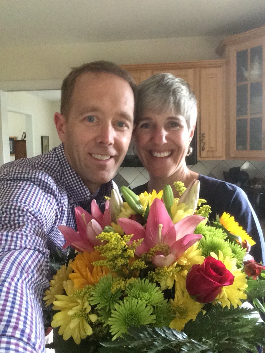 How great is UMAHS? They bought my wife flowers! I need to up my game at home. I’ll miss you, Vikings! #classy #caring