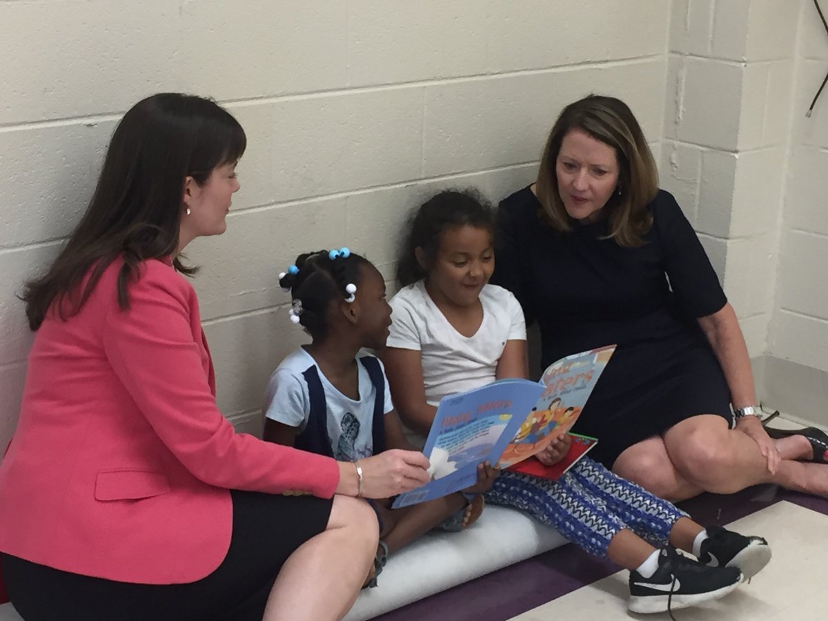 ReadtobeReadyTN's tweet photo. Thank you @InglewoodES for hosting our stakeholder visit this morning! We enjoyed seeing your students apply their learning through intentional experiences that increased students' knowledge about science and their community! #ReadWriteThinkTN ☀️@McQueenCandice @CrissyHaslam https://t.co/8KKn4tcfNn