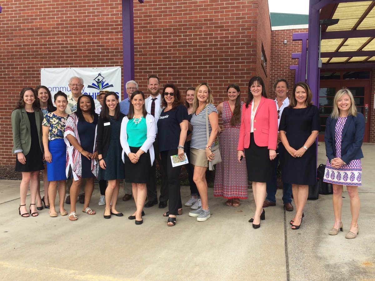 ReadtobeReadyTN's tweet photo. Thank you @InglewoodES for hosting our stakeholder visit this morning! We enjoyed seeing your students apply their learning through intentional experiences that increased students' knowledge about science and their community! #ReadWriteThinkTN ☀️@McQueenCandice @CrissyHaslam https://t.co/8KKn4tcfNn