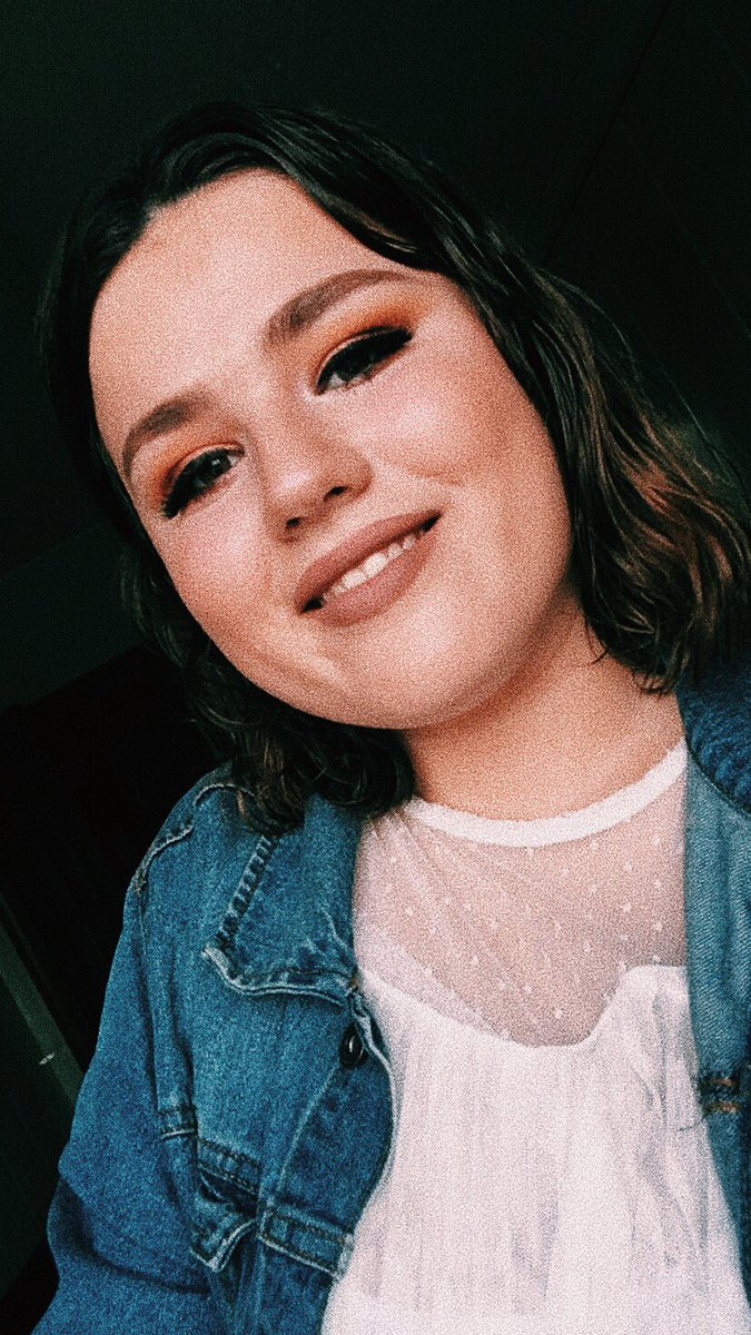 LM5ISC0MING's tweet image. that’s me, YAS. 
- I stan 4 legends ; LITTLE MIX
- and I want my tl full of mixers:( AND HAVE SOME MUTUALS.