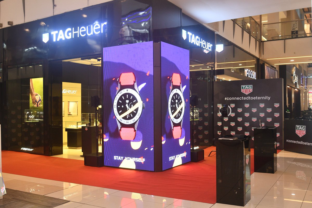 raulcubilla's tweet photo. TAG Heuer presenta el Connected Modular 41 & 45 mm, Tradición suiza conectada al futuro #ConnectedToEternity #TAGHeuer #Panama https://t.co/TosI9B9Fug