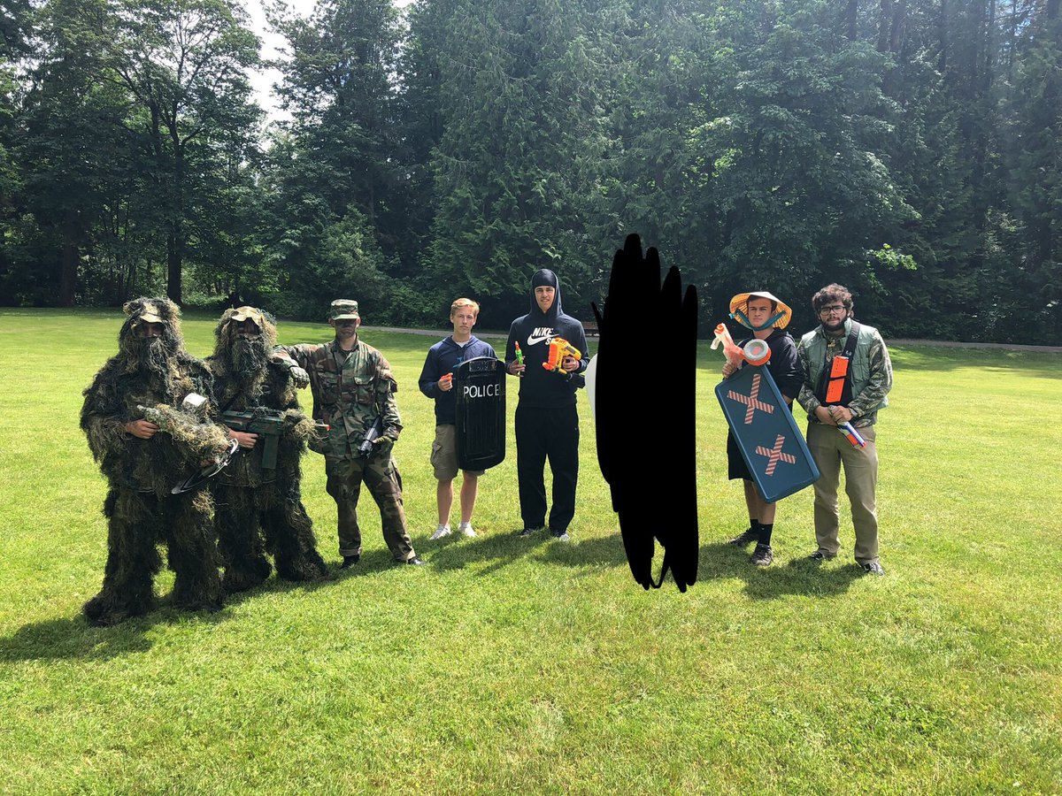 ehsassassin2k18's tweet photo. 7 left https://t.co/UO8ubVCdOF