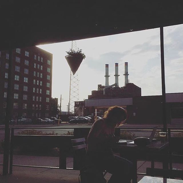 GLCRoasting's tweet photo. Summer nights on the patio.
📷 @holy_shit_batman •
•
•
#greatlakescoffee #midtown #detroit #🏭 #coffeeBAR #happyhour #patio #detroitpatio #woodwardave #stayrooted #wine #beer #cocktails #summernights #detroitcoffee #coffeeshop #coffeeshopvibes #nolaptopsafter4 https://t.co/hzAXHx450A