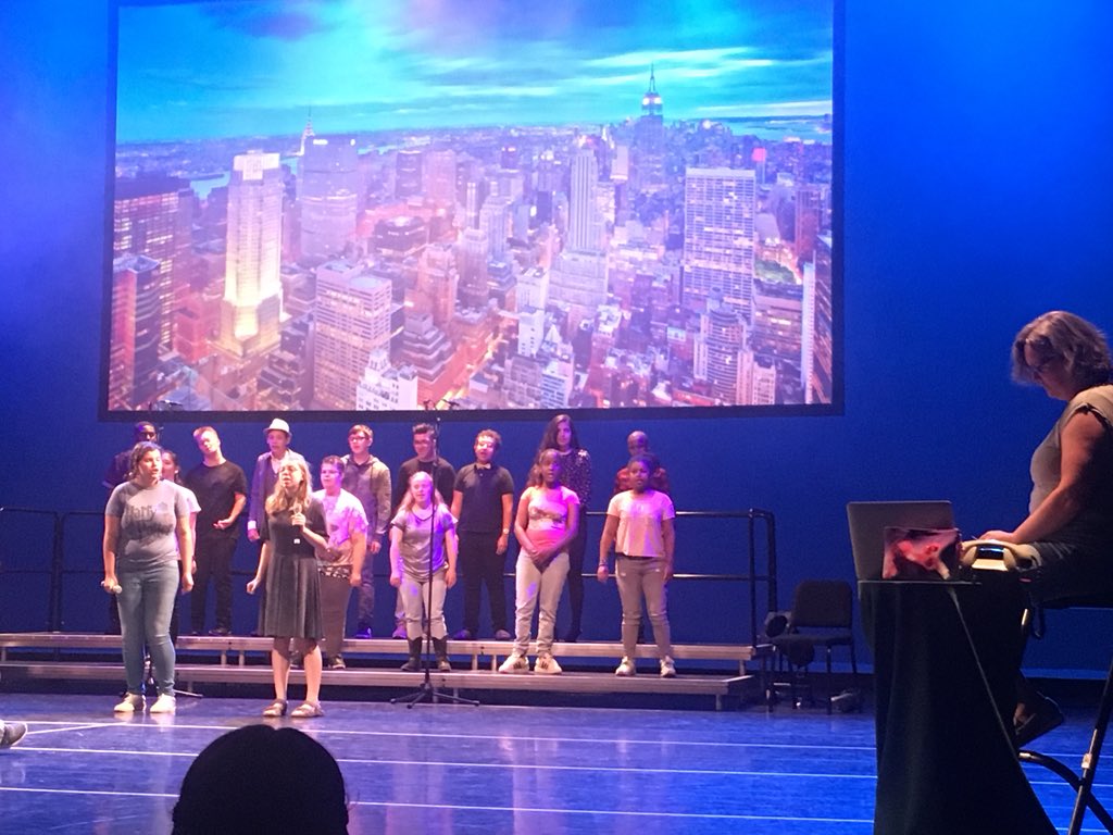 De musical ‘A3 op missie’ was fantastisch! Wat een talent. Een onvergetelijke ervaring voor Adrie, voor het team, het publiek en voor al onze leerlingen.