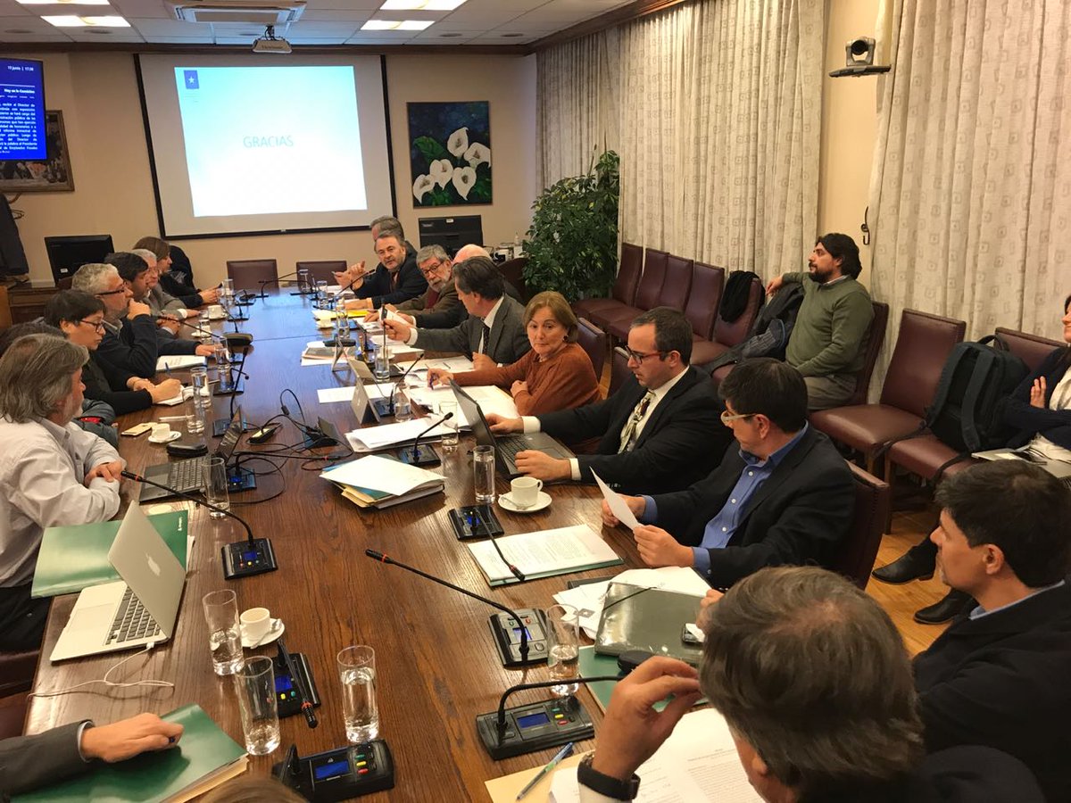 Asociación Funcionarios de Aduana tweet media