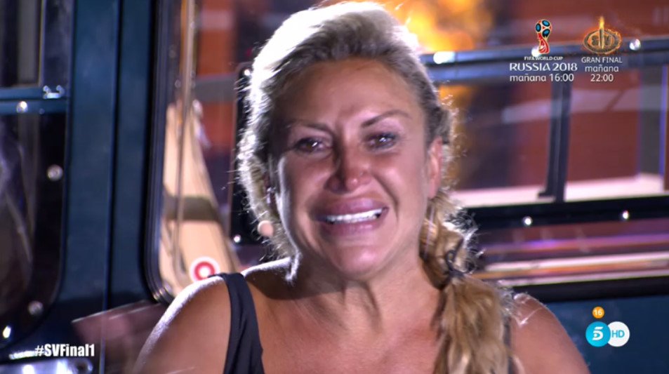 _GHSAinsw's tweet photo. Lágrimas de felicidad, acabamos de recompensarte por todo lo que has sufrido y luchado en esa isla. #SVFinal1 https://t.co/cBXuoj7MM6