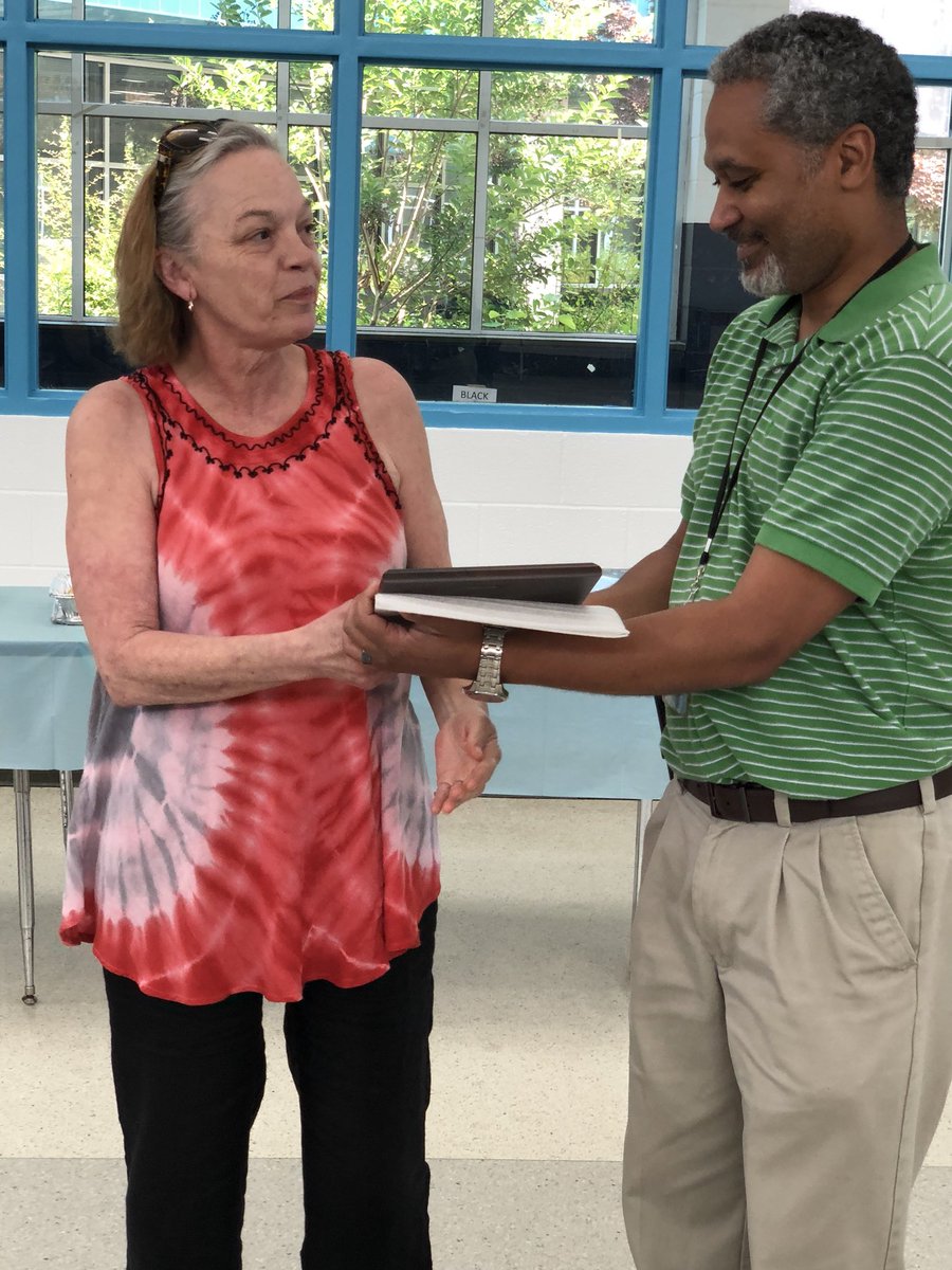 ymcshelle2's tweet photo. Congratulations to Mrs. Gremmels on her retirement, you will be missed...ENJOY!!! #VANCECoProud @OfficialSVHS @VanceCoSchools https://t.co/EAUlry8otR