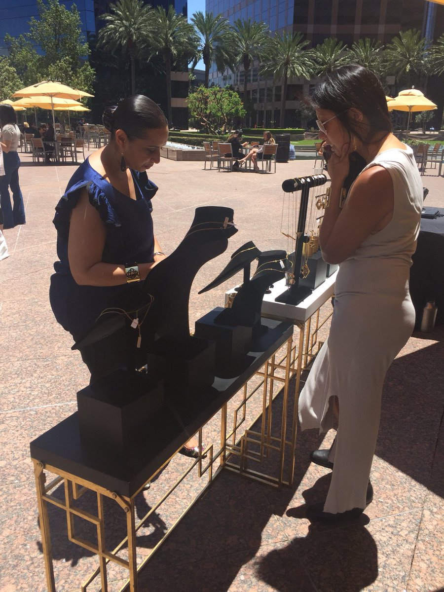 EMMESCO's tweet image. Summer is upon us and we’re here for it. #CenterviewSummerSeries #PopUpShops