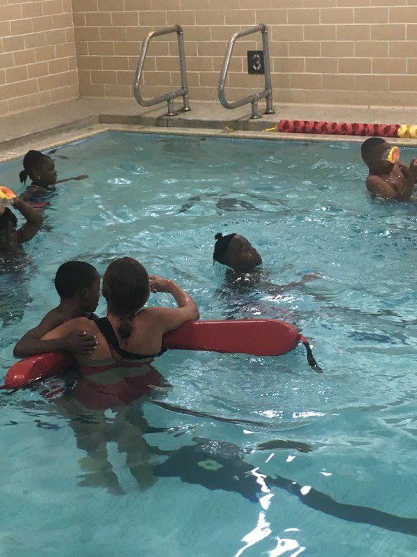 TISSUE ALERT!! A message from the principal of @FDMoonAcademy1 @AaronKellert about the actions of the @okcparks lifeguards and the summer #STEAM program: facebook.com/SNIOKC/posts/1… 👏👏👏👏🤩