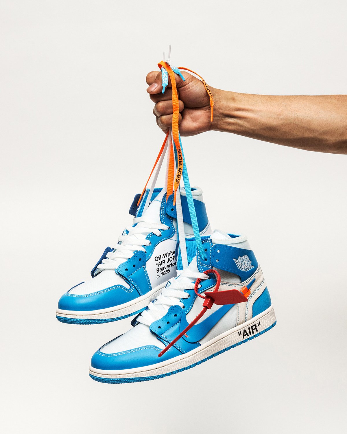 atmos USA on Twitter: "Off-White x Air Jordan 1 “UNC” raffle is now live.  This shoe releases June 19th in-store to raffle winners. Enter |  https://t.co/TyMWL6wpvM https://t.co/GpoPdMSydF" / Twitter