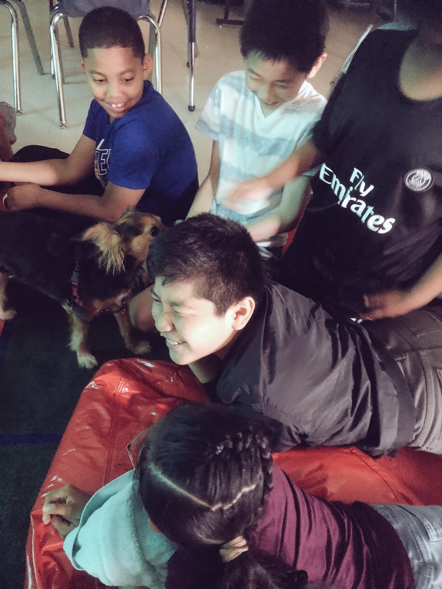 DF4307's tweet photo. We love having @Juno76Q in our class💕 #76learns https://t.co/MIR2bgYJbd