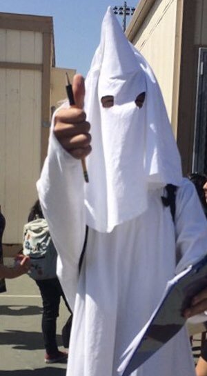 Jovana Lara on X: An #LAUSD freshman wore this KKK costume to school all  day, part of a history project. Now students say he shouldn't have been  allowed to. Watch my story