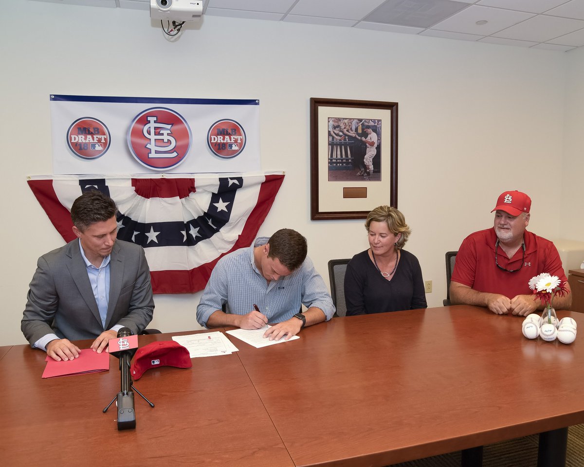 Cardinals's tweet photo. We have officially signed RHP Griffin Roberts, 1B Luken Baker, and INF Mateo Gil. The three players signed their professional contracts today at Busch Stadium. Let's welcome the newest members of Cardinals Nation! https://t.co/9JadloUgRG