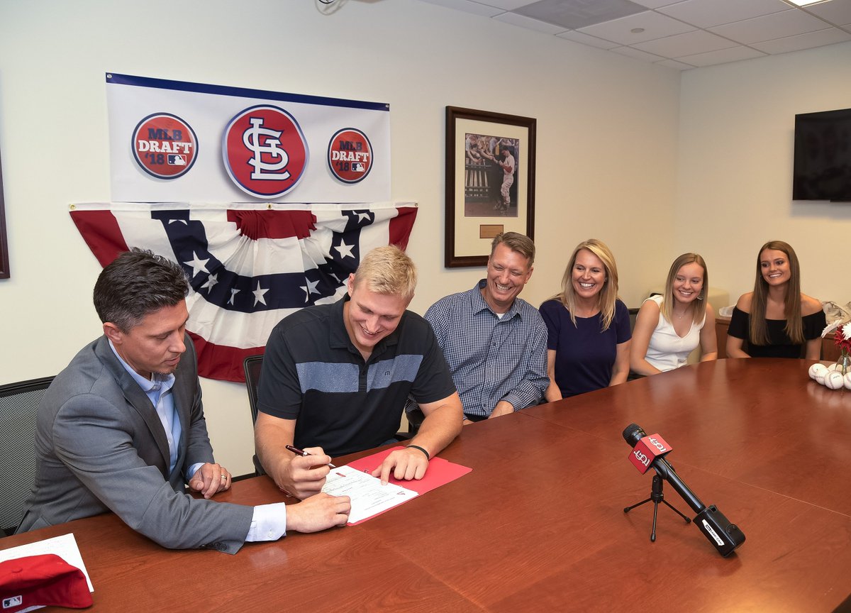 Cardinals's tweet photo. We have officially signed RHP Griffin Roberts, 1B Luken Baker, and INF Mateo Gil. The three players signed their professional contracts today at Busch Stadium. Let's welcome the newest members of Cardinals Nation! https://t.co/9JadloUgRG