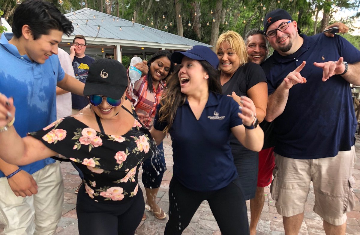 Stephanie Santiago tweet media