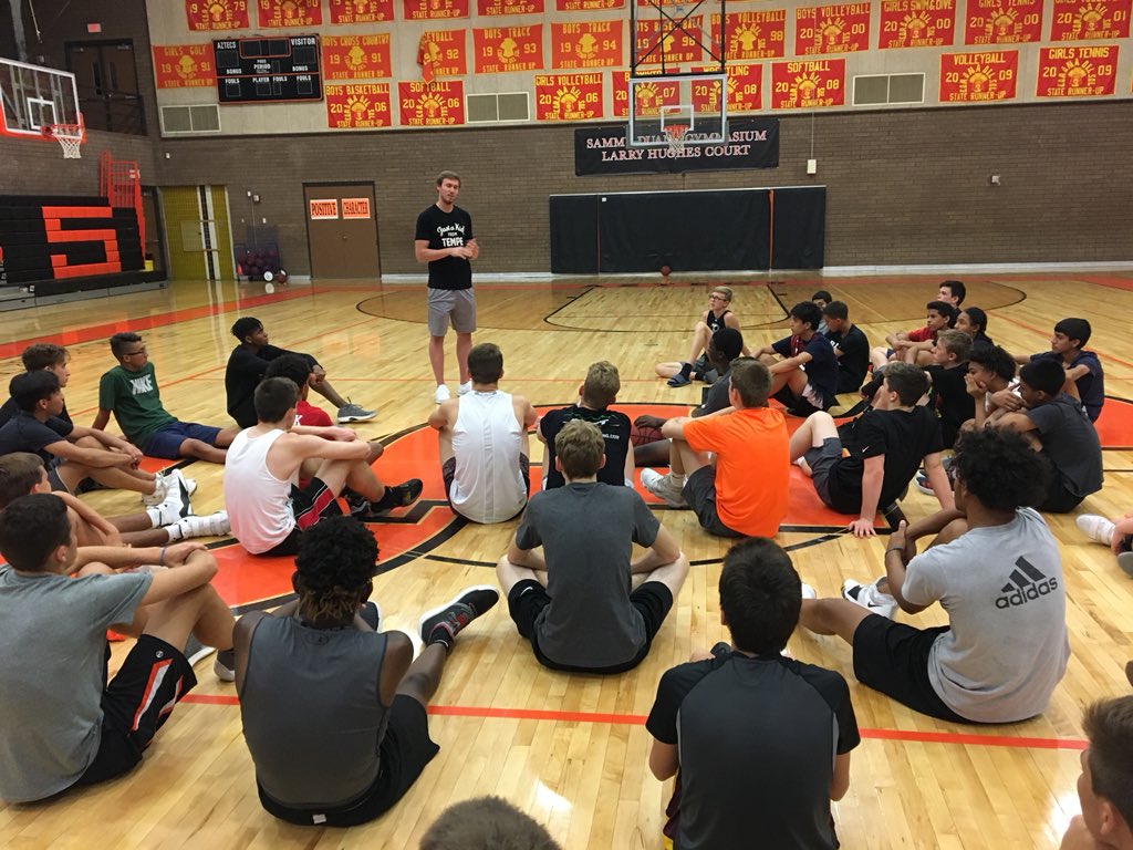 cdsboyshoops's tweet image. Thanks to Casey Benson for coming in to talk to our program. He has a lot of wisdom to share, and our players were glad to absorb Casey’s wisdom. #OnceAnAztec #SolNation☀️