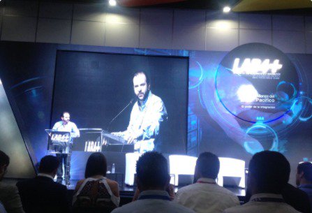 PROCOLOMBIACO's tweet photo. "Como aliados de los empresarios queremos que más emprendedores aprovechen los beneficios de la internacionalización y reconozcan en la @A_delPacifico una autopista para crecimiento", @pjfernandeza. #APForoLab4 https://t.co/v9FQYFBLoC