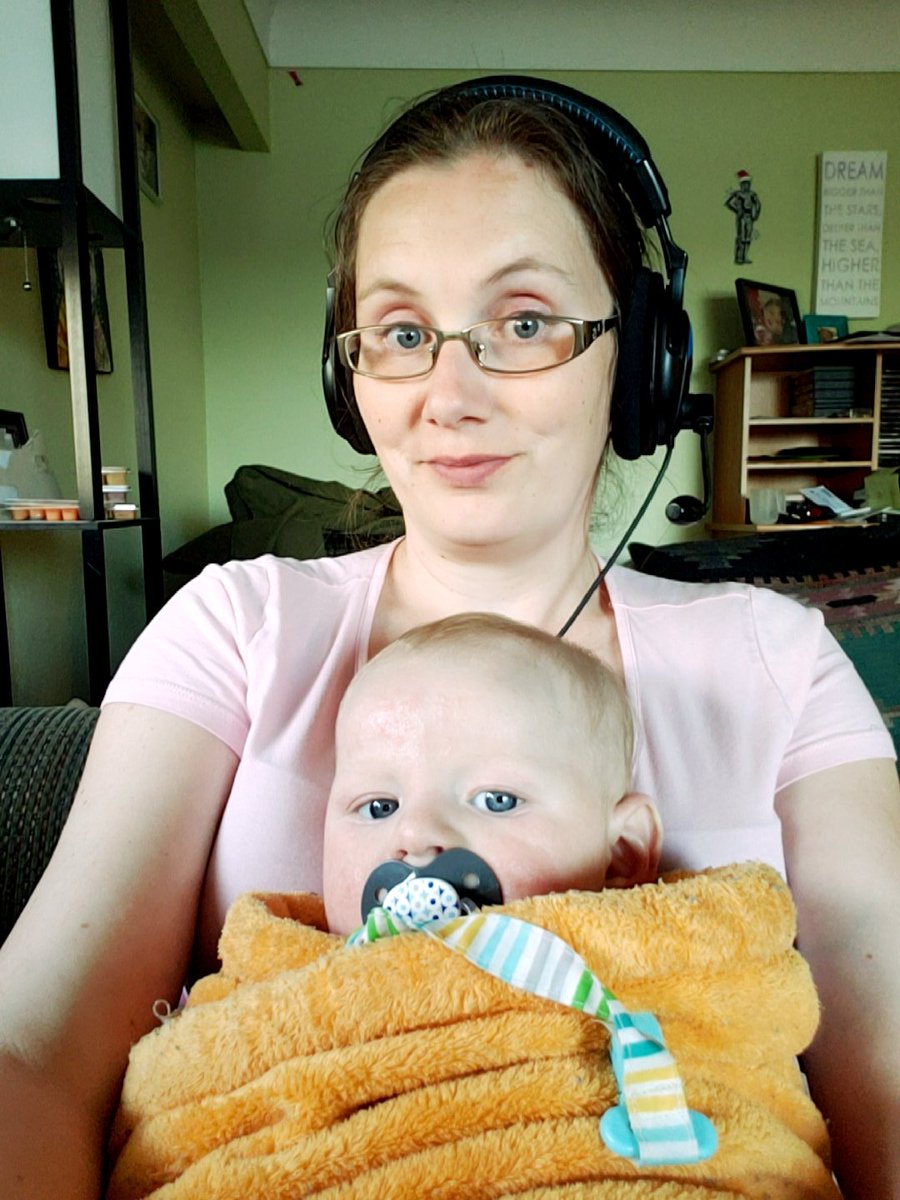 debz_1982's tweet photo. Gaming goals lol playing some @CallofDuty and getting baby to sleep #mommaduty https://t.co/pbqWagDcoa