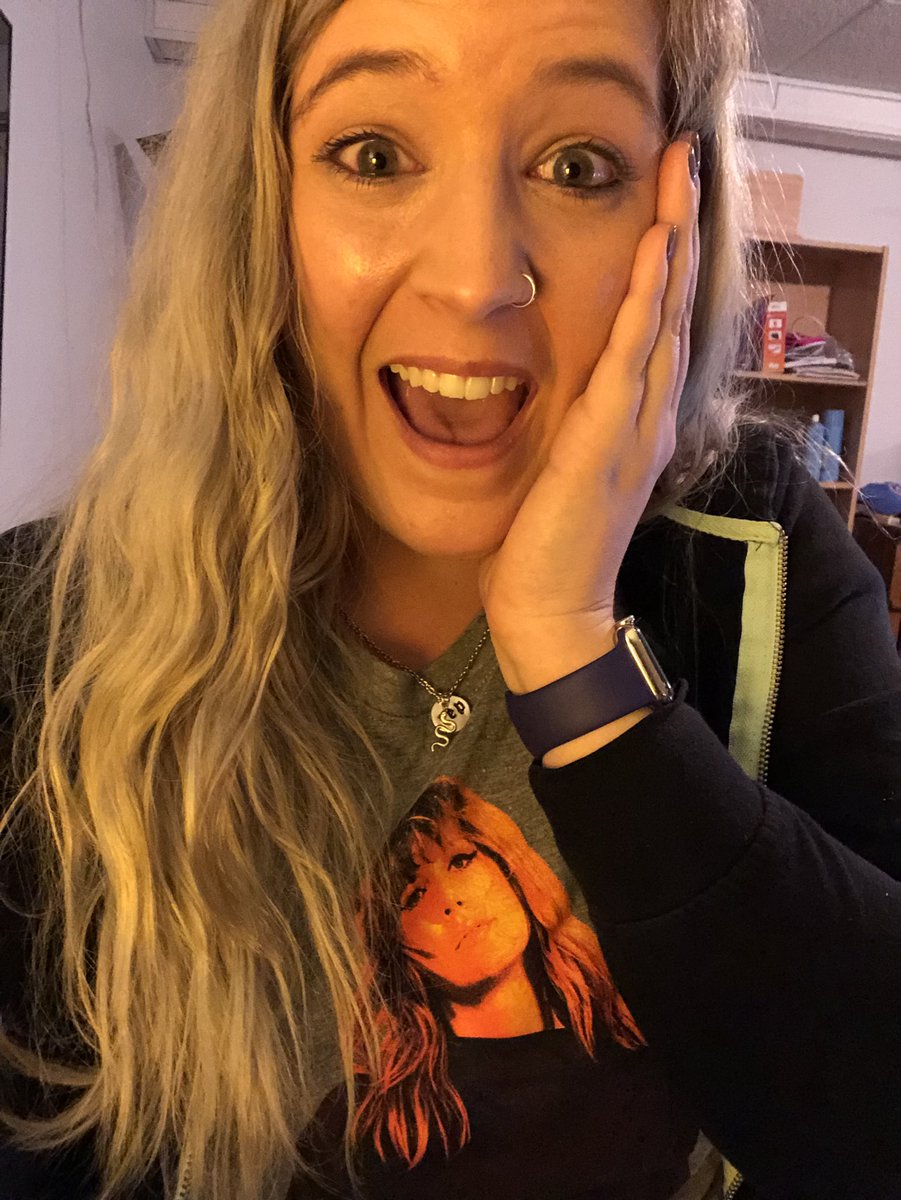 imisssparklin13's tweet photo. The face you make when you have not 1 but 2 Merch orders on their way in the mail! Swift mail days are the best kind mail days! β¨π¦π @taylorswift13 @TSOfficialMerch @taylornation13 #repmerch #myrepmerch https://t.co/JwnV8HB9Vt