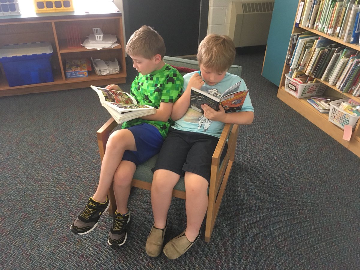 mrspostema's tweet photo. Friends + books = happiness in the library! @A2Abbot @AAPSFRLibs https://t.co/Yg1SdQJR3M