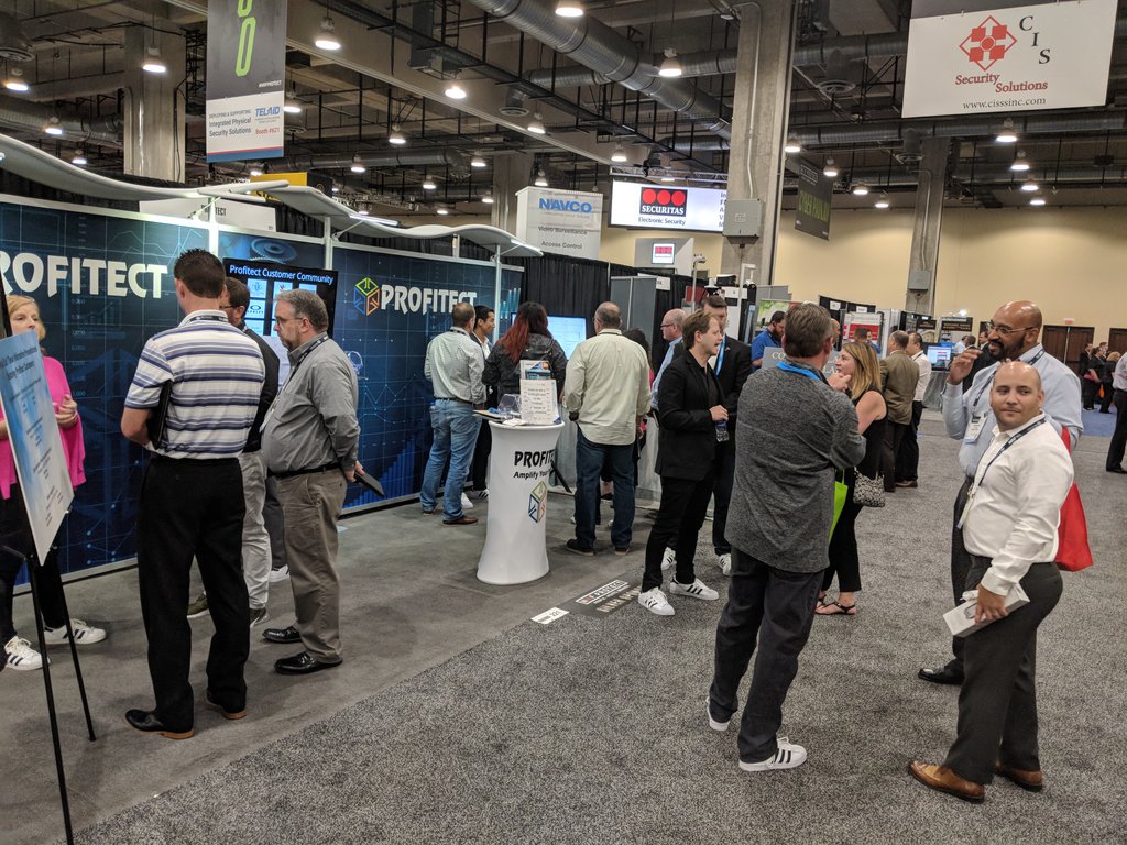 FrancesATasker's tweet photo. Another amazing day at #NRF #nrfprotect https://t.co/0U8xDM73l5