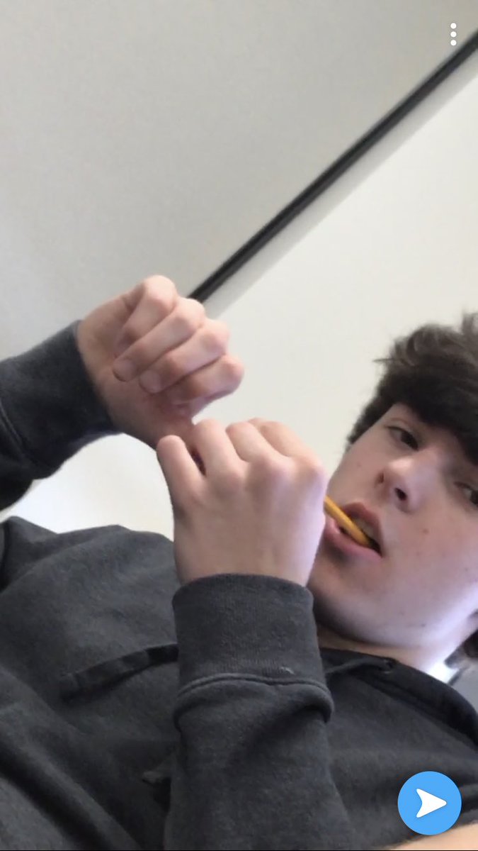 alex_page2's tweet image. Happy Birthday Day 1🎈🎈🎈 Hope ur enjoying ur baseball filled summa. Have a good one brotha!!! @Clay_Smith10