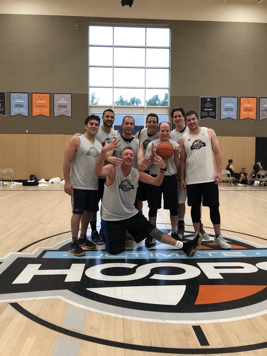 ScottFerrall's tweet photo. FERRALL BALLERZ 8th TITLE ! 4th belly to belly undefeated run #BANNERS #DYNASTY #ULTIMATEHOOPS https://t.co/mu313hZNP9
