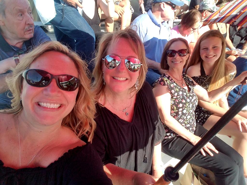 lyricalliving's tweet photo. Clearly we love you Alvary...sweaty for the grad!
#EDHSGRAD2018 https://t.co/GVLO198Ec5