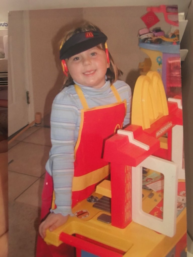 JacobEazell's tweet photo. Atta Kid... #edhsgrad2018 https://t.co/fdwEVor6wp