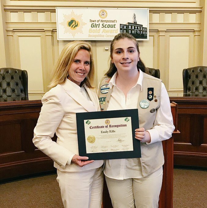Girl Scout Emily Kille was honored tonight by @HempsteadTown Supervisor Laura Gillen at the town’s Gold Award Recognition Ceremony. Emily helped create awareness for female veterans with her #SheServedToo campaign. #GSGoldAward