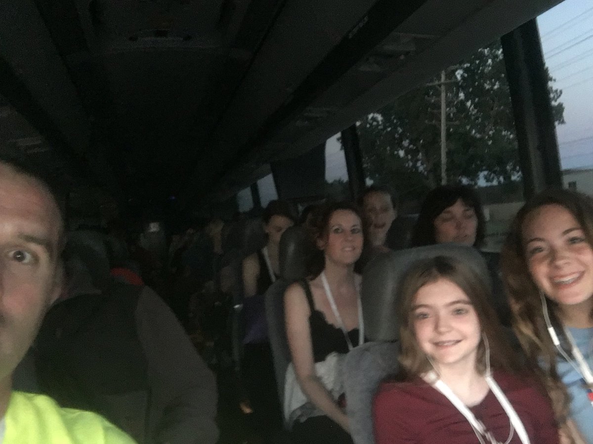 CarletonColts's tweet photo. Loaded up and ready to roll.#CarletonDCTrip https://t.co/NjJIp6xJHr