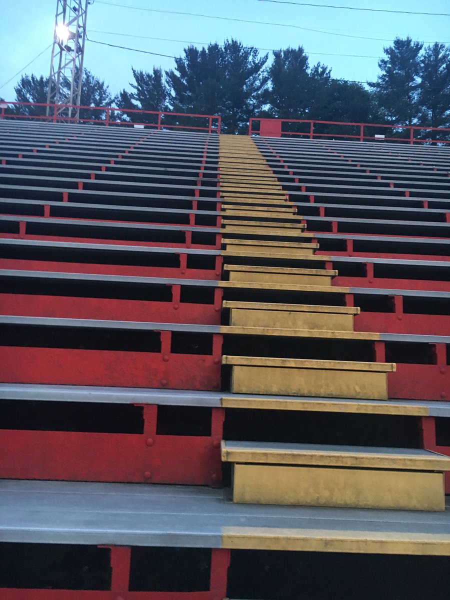 lisalee265's tweet image. #stadiumsteps #workhard #noteasyatall #worthitintheend