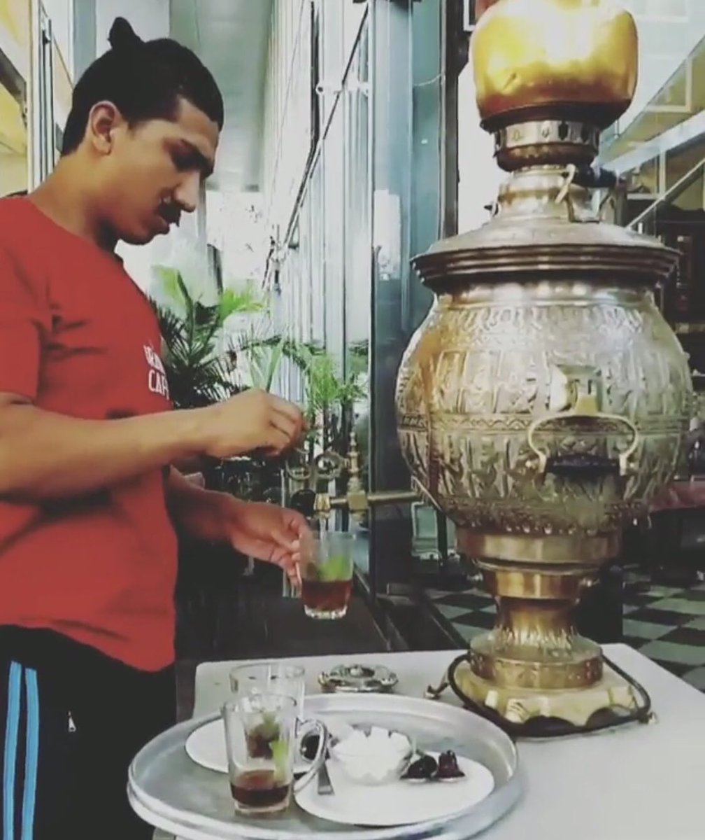 nikhil_merchant's tweet photo. Kind people of Twitter, top of the morning to you! Now do your bit and help me find this chai dispenser piece #nonchalanteaforyou do #RT for a perfect cup of beverage this morning. #notchaitea https://t.co/QghyTCMUf1