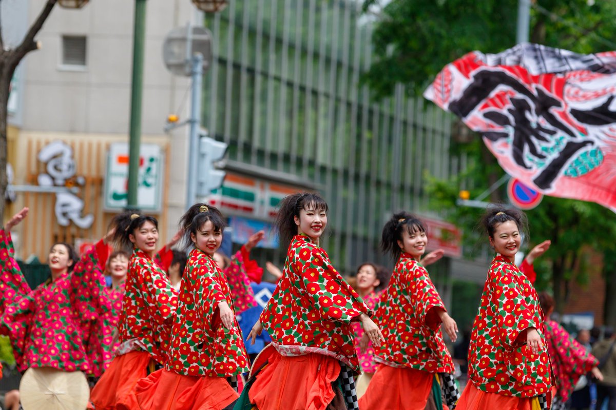 Bellwood Di Twitter 18 06 10 第27回yosakoiソーラン祭り 大通り北 Aomori花嵐桜組 さん 花の模様の衣装が綺麗ですね Yosakoiソーラン祭り18 Aomori花嵐桜組 花嵐桜組 Bellwood Di Twitter 18 06 10 第27回yosakoiソーラン祭り 大通り北 Aomori花嵐桜組 さん 花の模様の衣装が綺麗ですね Yosakoiソーラン祭り18 Aomori花嵐桜組 花嵐桜組