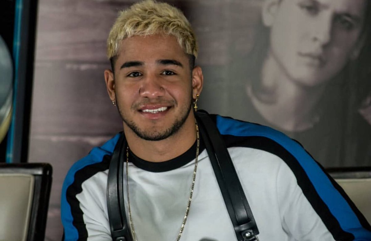 RichardPRFans's tweet image. 4 / 4 [R I C H A R D]. 

#TeenChoice #ChoiceLatinArtist @CNCOmusic