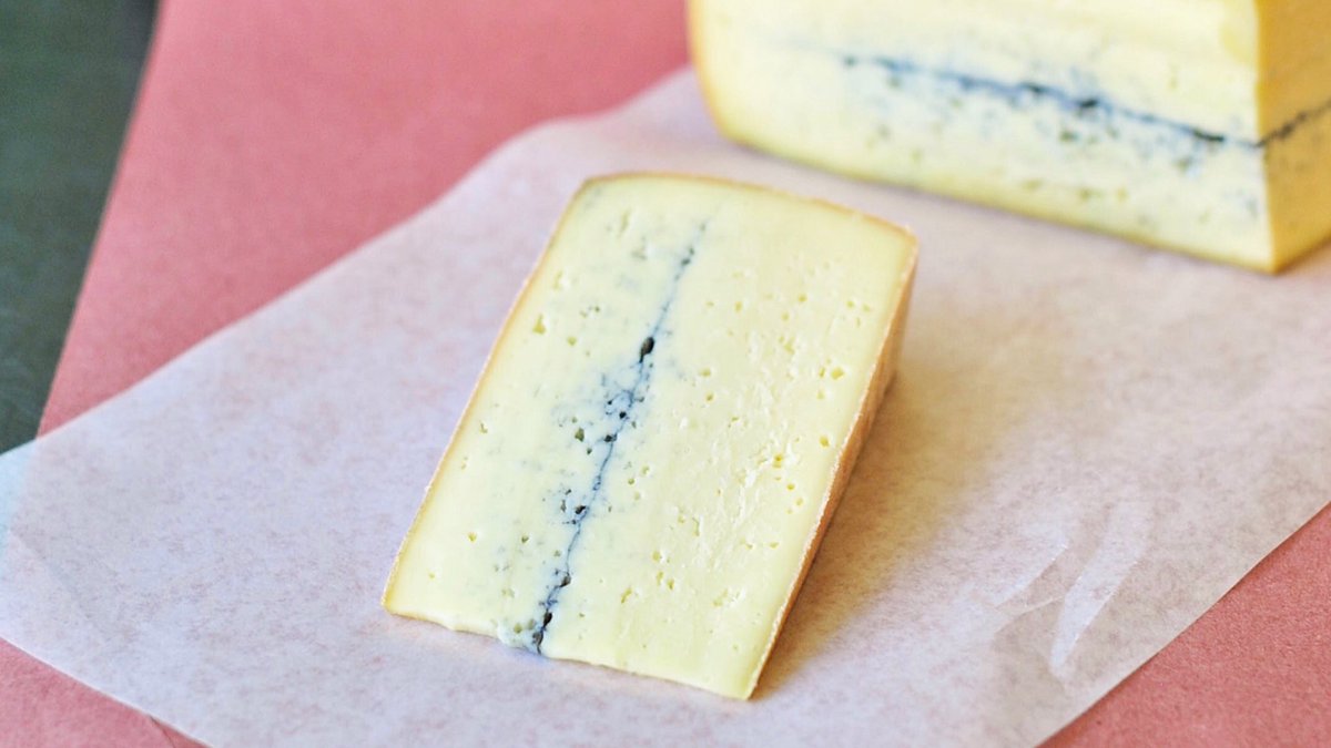 Douanier is made by fromagerie Fritz Kaiser in Quebec. A washed rind cheese that ripens for nine weeks, and has a vegetable ash line running through the middle that imparts an earthy flavour to the cheese. Notes of grass, nutty sweetness, vegetable and yeast. Unique &amp; flavourful!