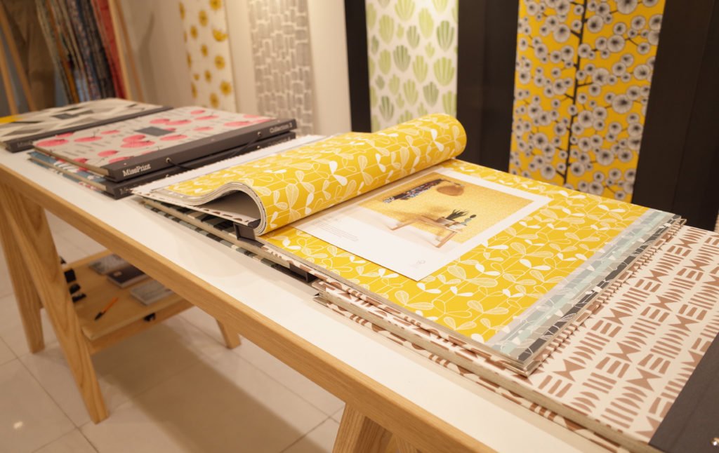 グローバルセンター 香川の不動産 公式 Clasolabブログ更新 新しいブロガー 輸入壁紙専門店 Wallpaperhouse ウォールペーパーハウス さんです お店は高松三越のすぐ近く 片原町商店街にあります 賃貸のお部屋に自分で貼れちゃう壁紙が グローバルセンター 香川の不動産 公式 Clasolabブログ更新 新しいブロガー 輸入壁紙専門店 Wallpaperhouse ウォールペーパーハウス さんです お店は高松三越のすぐ近く 片原町商店街にあります 賃貸のお部屋に自分で貼れちゃう壁紙が