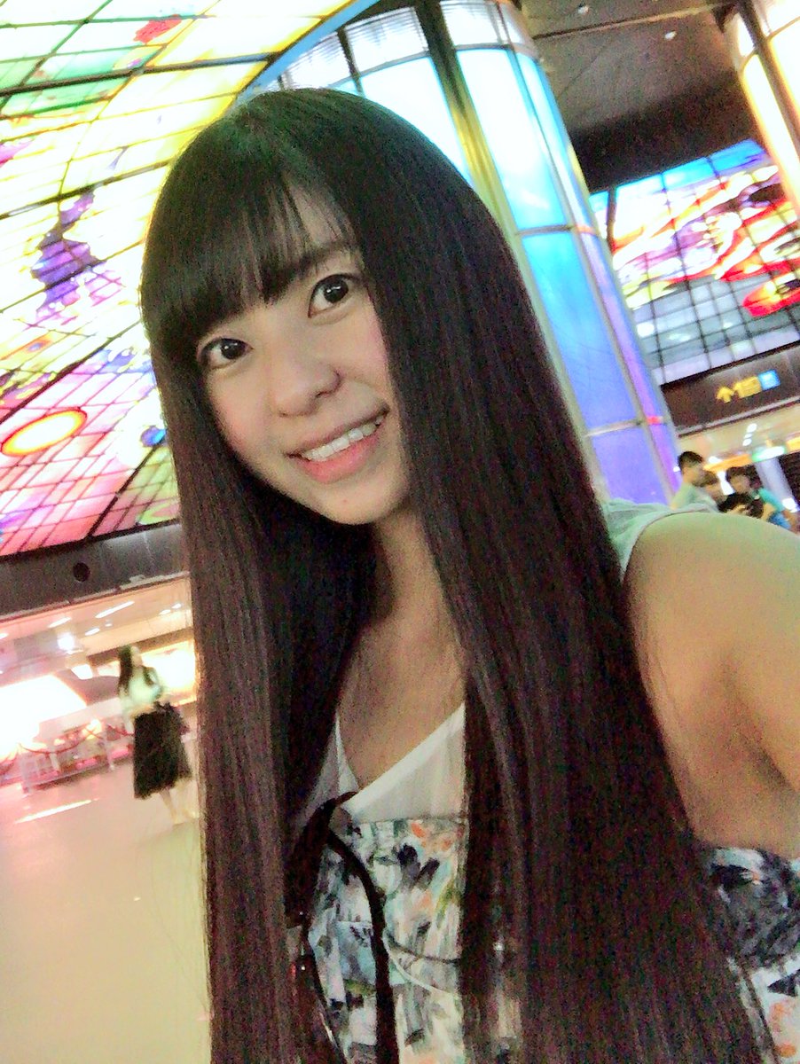 松田麻矢 Auf Twitter はっぷ 昨日は髪を切りました その後すぐダンスでした ダンス配信見てくれた皆さんありがとうございました cm以上切ったので 先日の台湾行った時のbefore写真とafter写真を 頭が軽いー では ゲーム合宿行ってきます