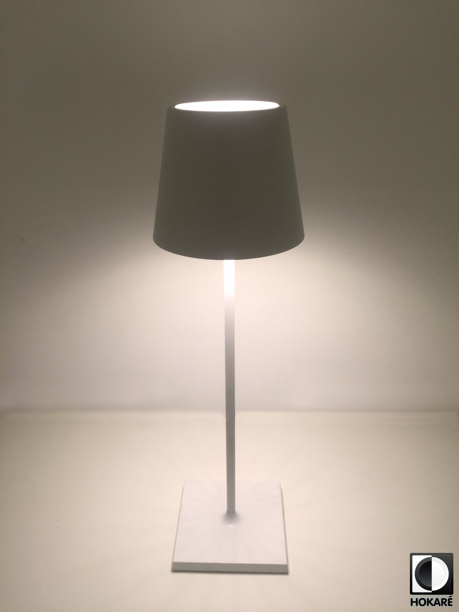 lauB2e's tweet photo. LAMPI #LED #lamp #tabletop will Illuminate your patio or porch with this exquisite #light, here showcasing a shiny white metal design. Also exists in shiny grey, shiny black and shiny yellow. https://t.co/UeJjS9atDE