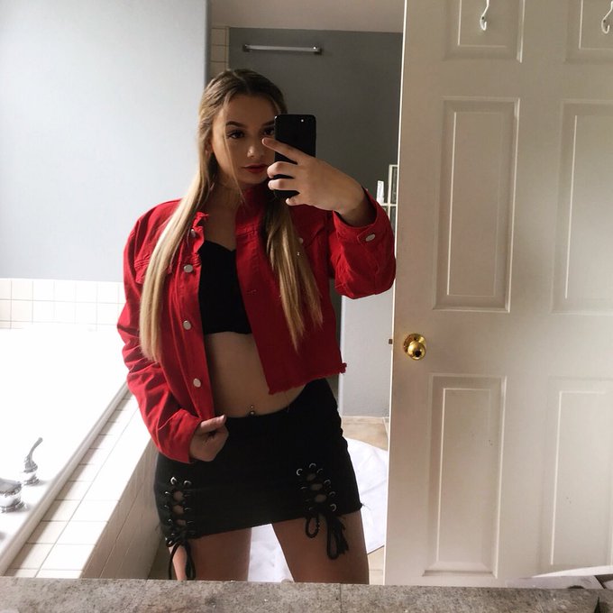 TW Pornstars Mirror Ladies. Pictures and videos from Twitter. Page 2