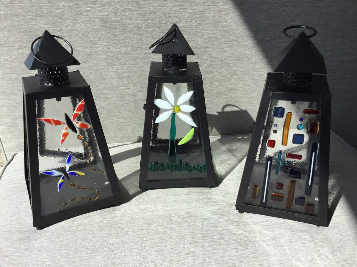 springhill204's tweet photo. Glass night Thursday June 21 at 7 pm! Create your own glass lantern for $35 (1 panel). Email cs@springhillwinterpark.com to reserve your spot! https://t.co/r6SORUUjtr