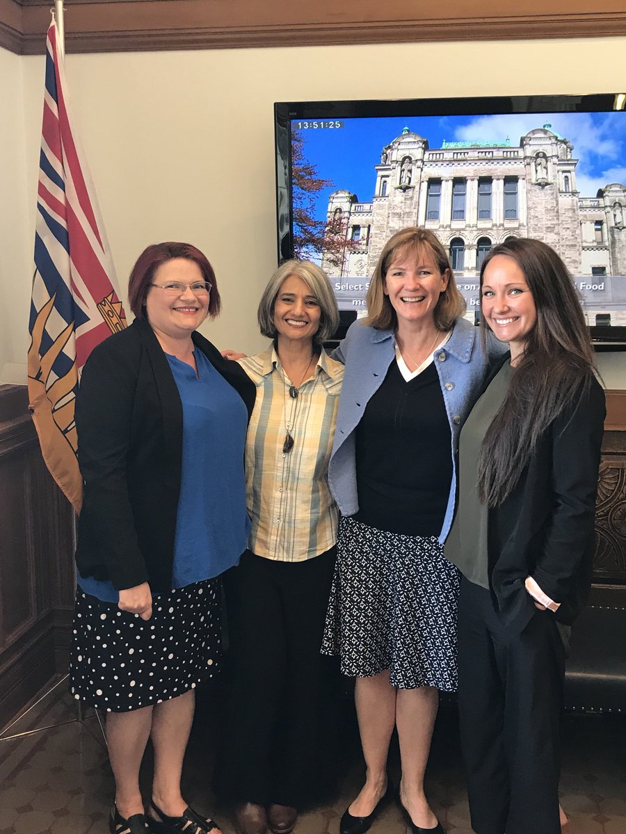 DyslexiaBC's tweet photo. Positive meeting w Rob Fleming today articulating the need for more access to Audio Books and the need for early identification of dyslexics!  Thank you @TracyCareQ Tracy for joining!! @Rob_Fleming @BCEdAccess @InclusionBC https://t.co/0SsU1n7EES https://t.co/2RHKPK2EJF