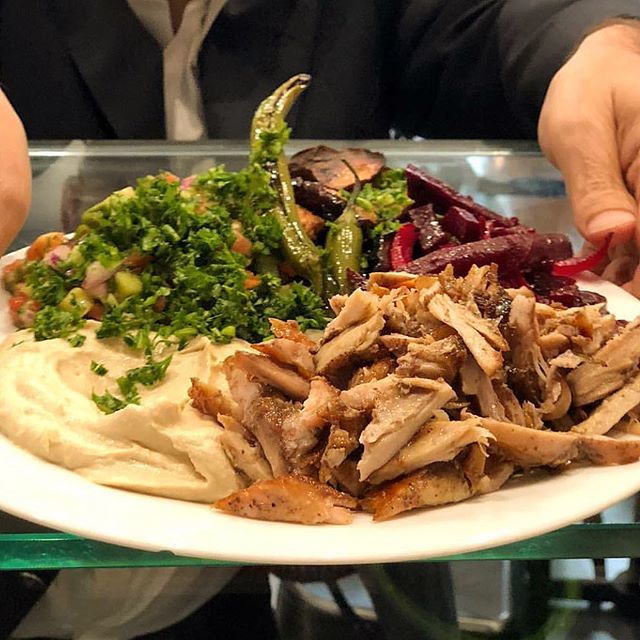 YeahThatsKosher's tweet image. While I haven’t been to @theholygrillrestaurant770 in #LosAngeles — I could go for a plate like this - filled with #shwarma, #hummus, and salatim at least once a week. 
For those in #LA — how is this place? Should I visit next time I’m out there?

LET ME… instagram.com/p/Bj_RTXlDHel/