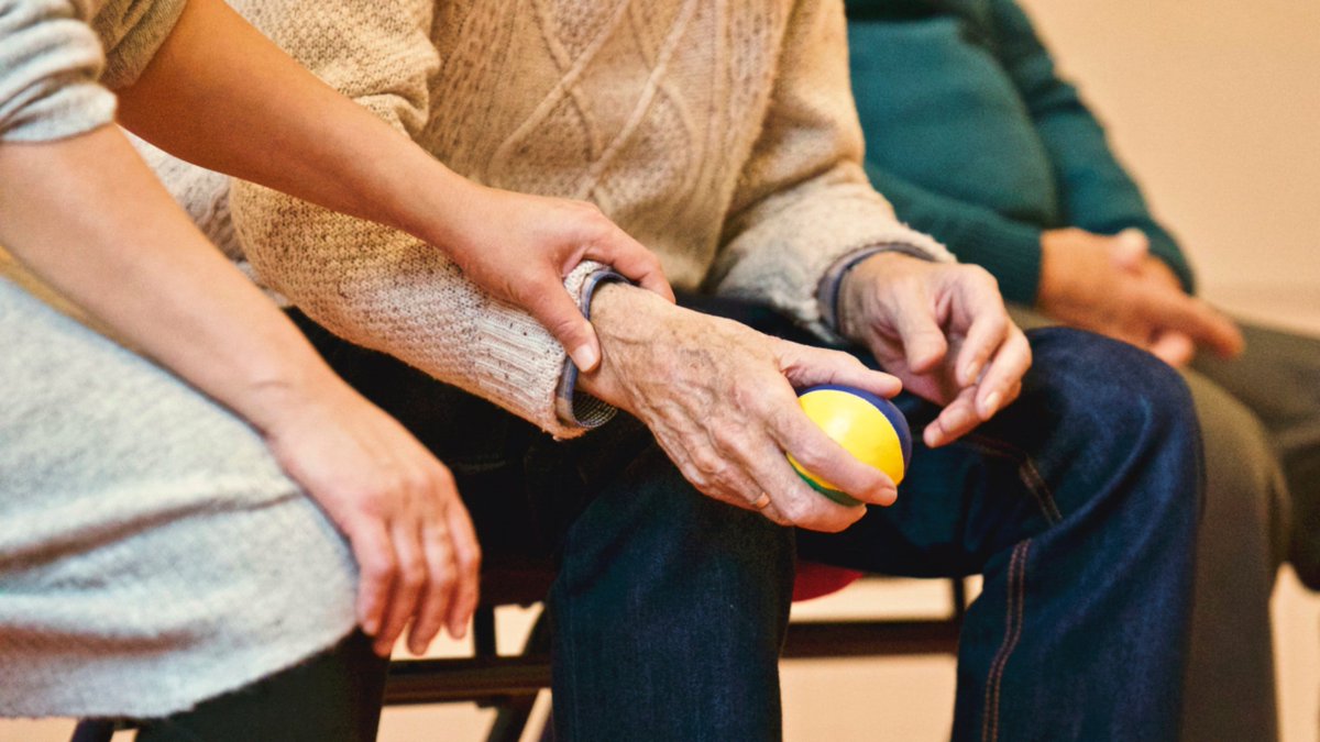 Join the next #JRNtalk on 27 June 8pm (UK) on care homes! We are being led by <a href="/JulietMacArthur/">Juliet MacArthur</a> What makes a positive culture in care homes? How can we measure quality of care for frail older people dying in care homes? Read the care homes issue here (£) bit.ly/2rQzEV4
