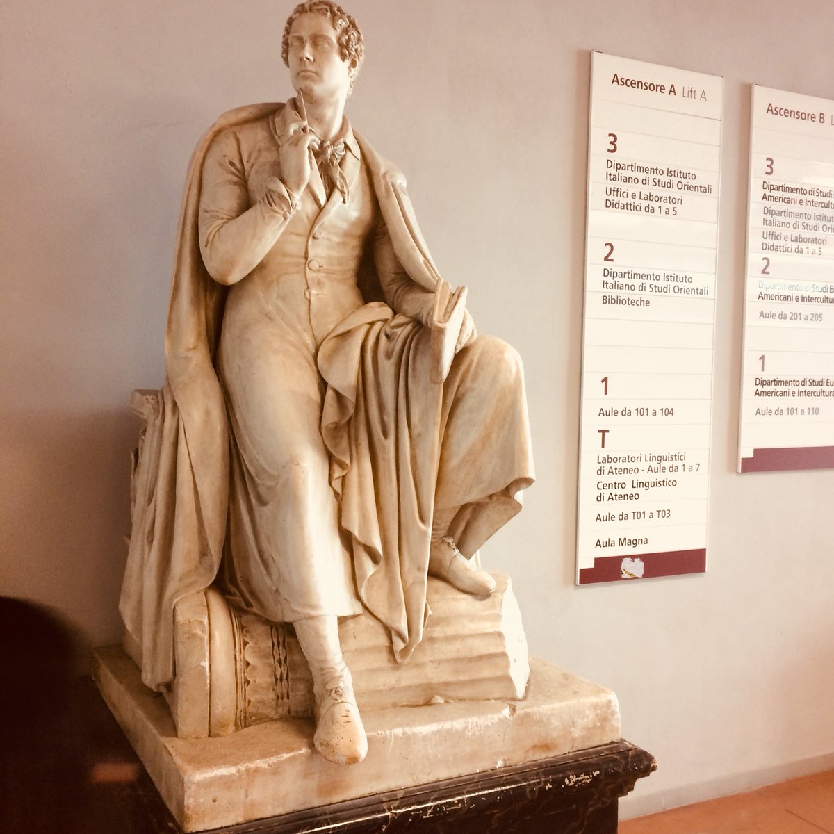 AgneseGa's tweet photo. Everyone is waiting for #librariesresearch #erasmus staff week @SapienzaRoma #marcopolocompound https://t.co/Qi8ouZIkeZ