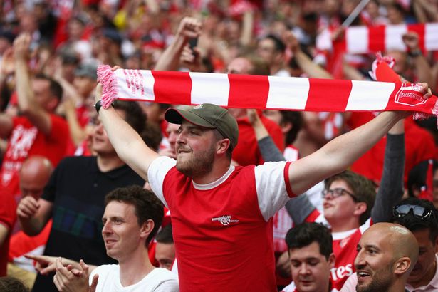 PureFootball_co's tweet photo. First 6 Fixtures 18/19 Season -

1) Man City (H)
2) Chelsea (A)
3) West Ham (H)
4) Cardiff (A)
5) Newcastle (A)
6) Everton (H)

 #AFC #COYG #Arsenal #Gunners #GunnersApp https://t.co/KXvhcswEM2
