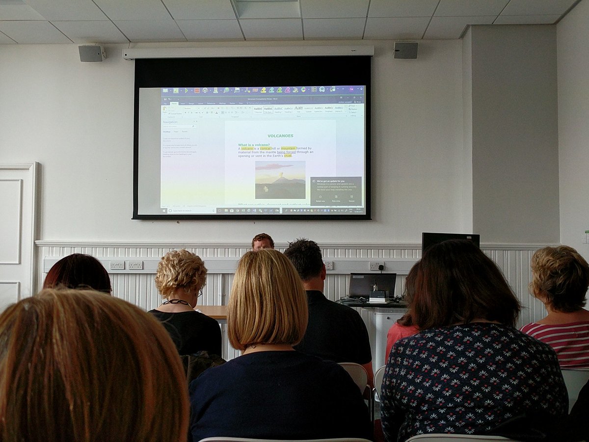 LenzieSupport's tweet photo. Packed session for @texthelp with @TH_Andrewc #ASLtechnology18 https://t.co/mFreSJSCNc