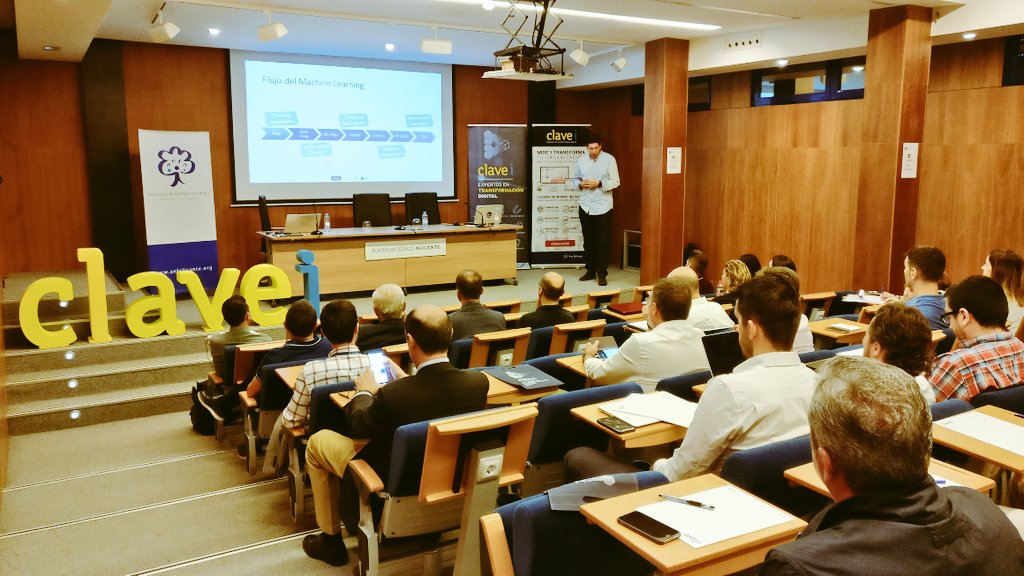 CLAVEi's tweet photo. Las organizaciones #DataDriven son 23 veces más eficientes que el resto ¿Apostamos entonces por poner los datos en el centro de nuestra empresa? #ClaveiTD #DataALC #TransformaciónDigital @hectorgomis @AEFALICANTE https://t.co/kX0E2jz8vh